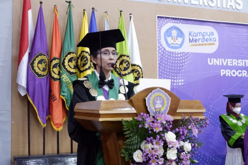 GELAR WISUDA PERIODE III TAHUN 2021, PERDANA UNITRI LULUSKAN MAHASISWA ...